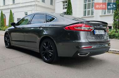 Седан Ford Fusion 2020 в 