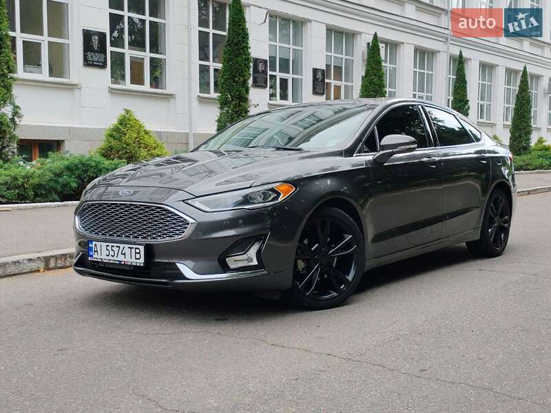 Седан Ford Fusion 2020 в 