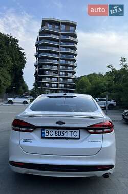 Седан Ford Fusion 2018 в 