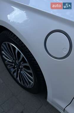 Седан Ford Fusion 2018 в 