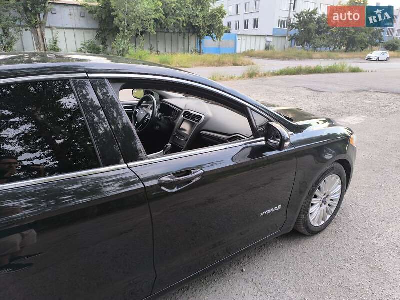Седан Ford Fusion 2013 в Днепре