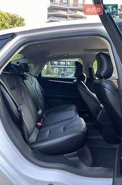 Седан Ford Fusion 2018 в 
