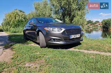Седан Ford Fusion 2016 в Кременчуці