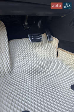 Седан Ford Fusion 2014 в 