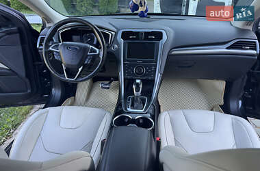 Седан Ford Fusion 2014 в 