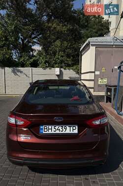 Седан Ford Fusion 2014 в 