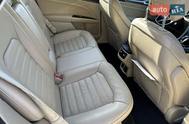 Седан Ford Fusion 2014 в 