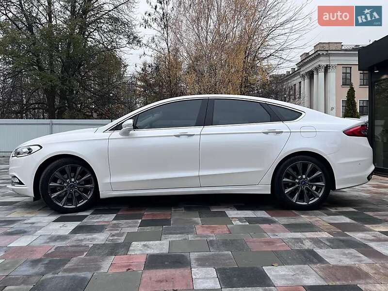 Седан Ford Fusion 2017 в Тернополі