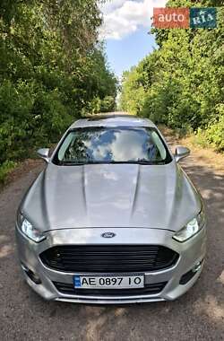 Седан Ford Fusion 2013 в 