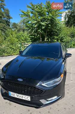 Седан Ford Fusion 2017 в 