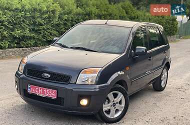 Хэтчбек Ford Fusion 2011 в 