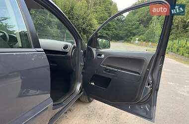 Хэтчбек Ford Fusion 2011 в 