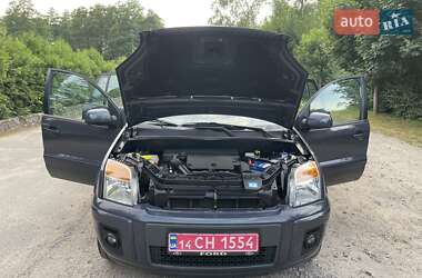 Хэтчбек Ford Fusion 2011 в 