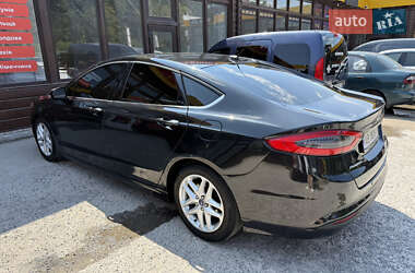 Седан Ford Fusion 2014 в 