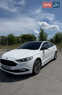 Ford Fusion 2016