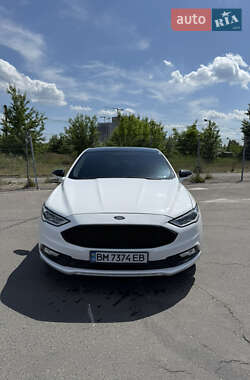 Седан Ford Fusion 2016 в 