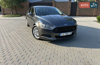 Ford Fusion 2015