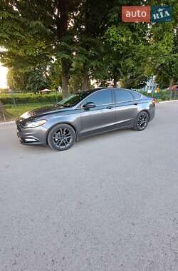 Седан Ford Fusion 2018 в 