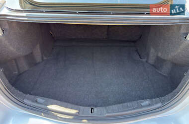 Седан Ford Fusion 2013 в 