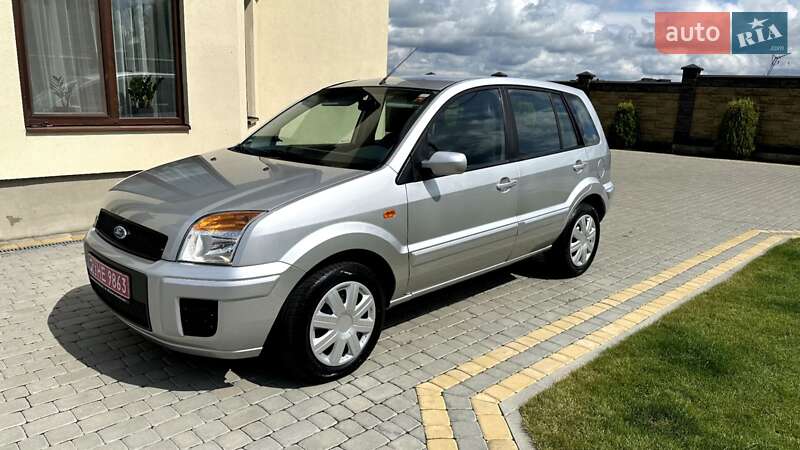 Хэтчбек Ford Fusion 2007 в 
