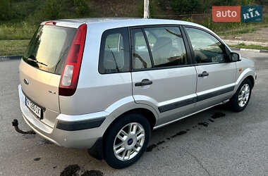 Хэтчбек Ford Fusion 2006 в 