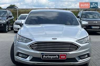 Седан Ford Fusion 2017 в 
