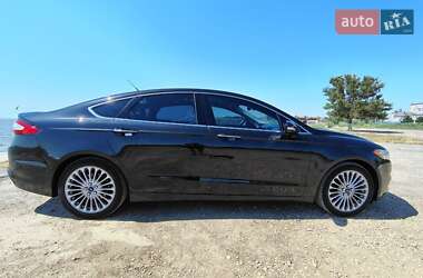 Седан Ford Fusion 2013 в 