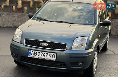Хэтчбек Ford Fusion 2004 в Виннице