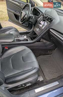 Седан Ford Fusion 2018 в 