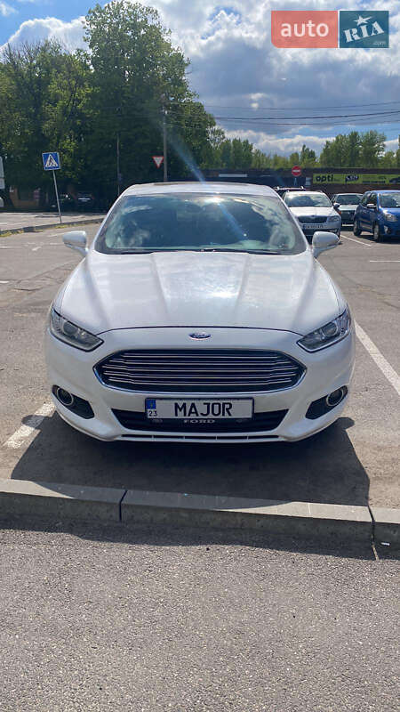 Седан Ford Fusion 2016 в Черкасах