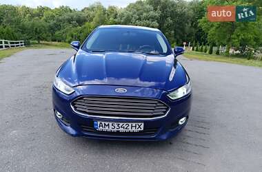 Седан Ford Fusion 2013 в 