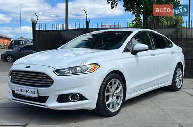 Седан Ford Fusion 2017 в 