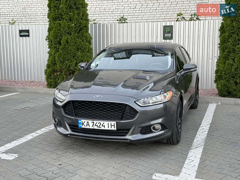 Ford Fusion 2016