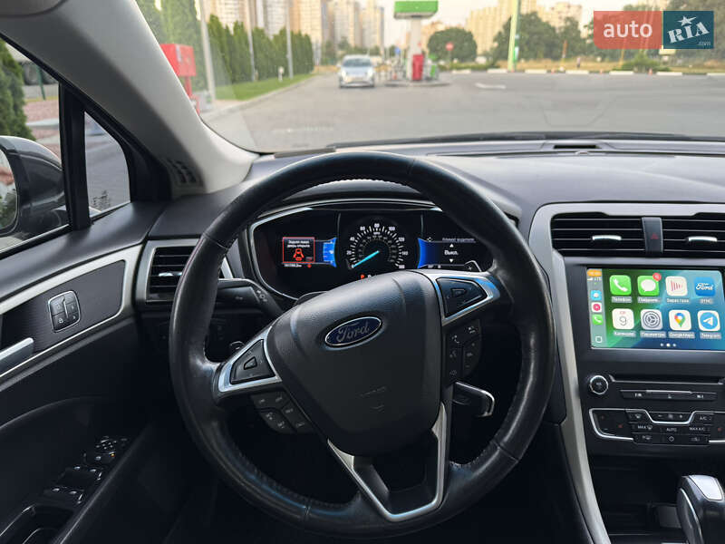 Седан Ford Fusion 2016 в Києві