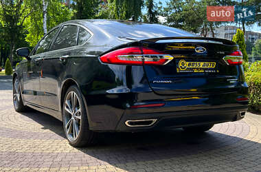 Седан Ford Fusion 2020 в 