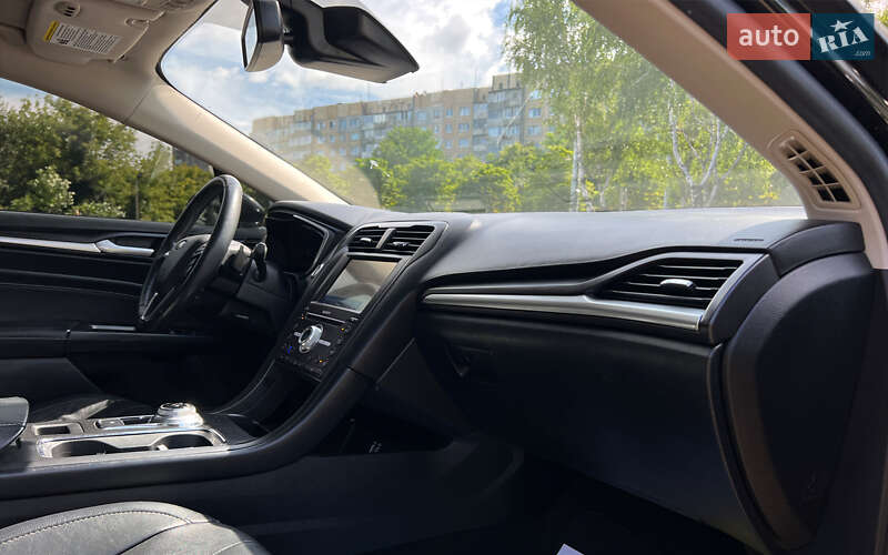 Седан Ford Fusion 2020 в Львове