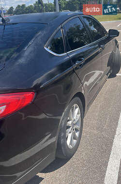 Седан Ford Fusion 2016 в 
