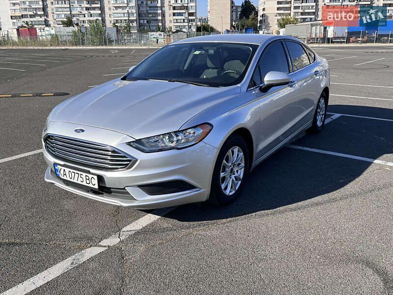 Седан Ford Fusion 2018 в Киеве фото 2 Седан Ford Fusion 2018 в Киеве