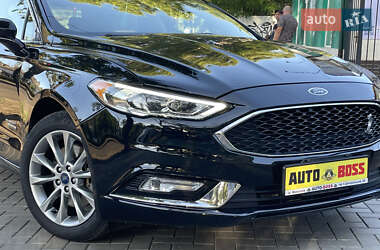 Седан Ford Fusion 2017 в 