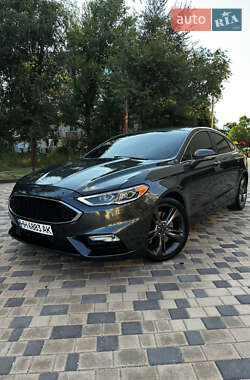 Седан Ford Fusion 2017 в 
