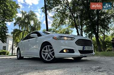 Седан Ford Fusion 2016 в 
