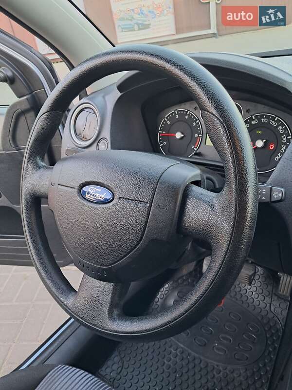 Хетчбек Ford Fusion 2007 в Прилуках