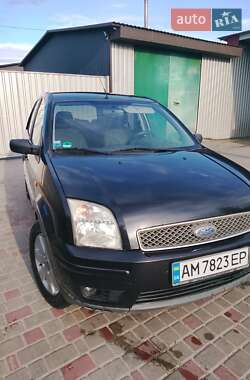 Хетчбек Ford Fusion 2004 в Ізяславі