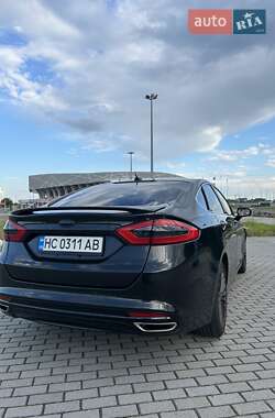Седан Ford Fusion 2014 в 