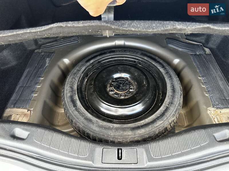 Седан Ford Fusion 2012 в Києві