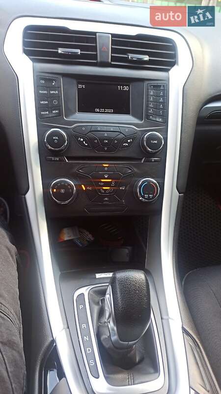 Седан Ford Fusion 2016 в Одесі