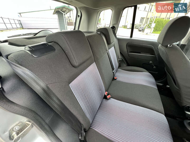 Хетчбек Ford Fusion 2007 в Луцьку