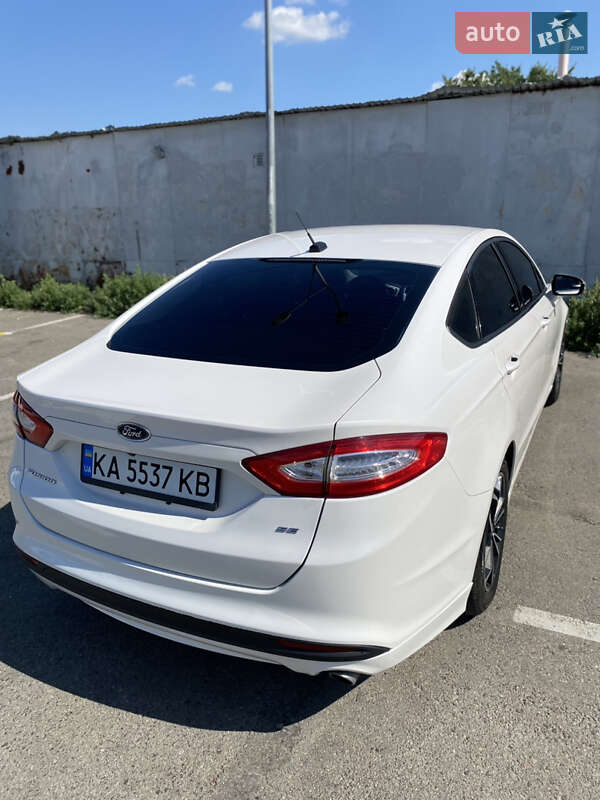 Седан Ford Fusion 2013 в Киеве