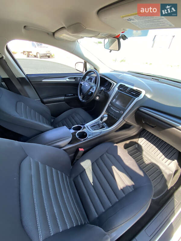 Седан Ford Fusion 2013 в Киеве