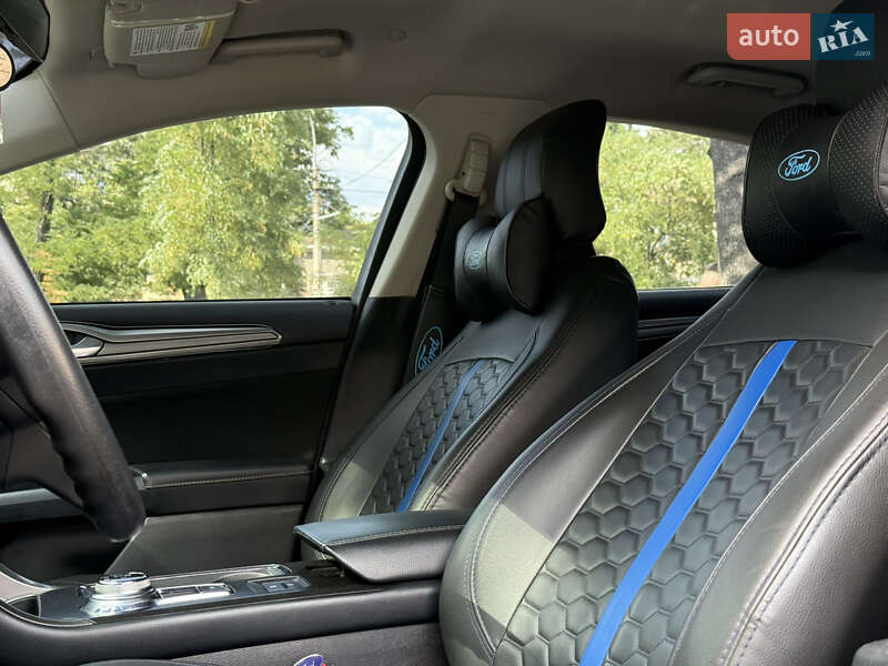 Седан Ford Fusion 2016 в Николаеве
